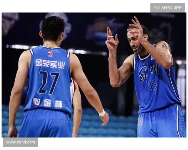 哈达迪：在荣耀与告别之间的艰难抉择与未来展望